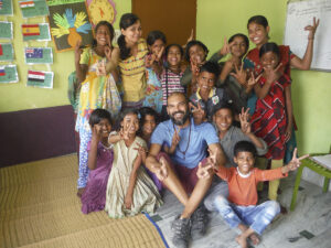 David Rodríguez, voluntario en el Programa de Edudación de Semilla para el Cambio. Varanasi